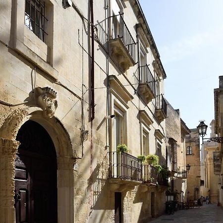 レッチェPalazzo Rudiae -Duomoアパートメント エクステリア 写真